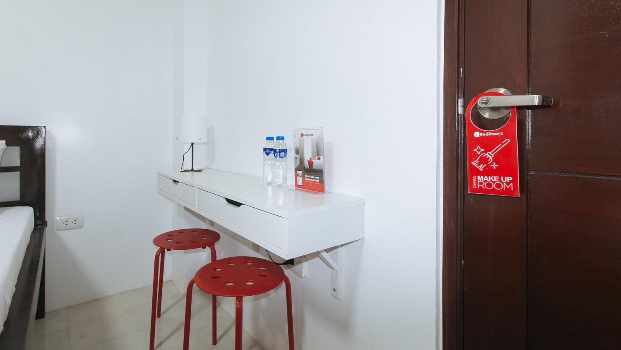 Reddoorz Near Ust Sampaloc Manila Hotel Kültér fotó